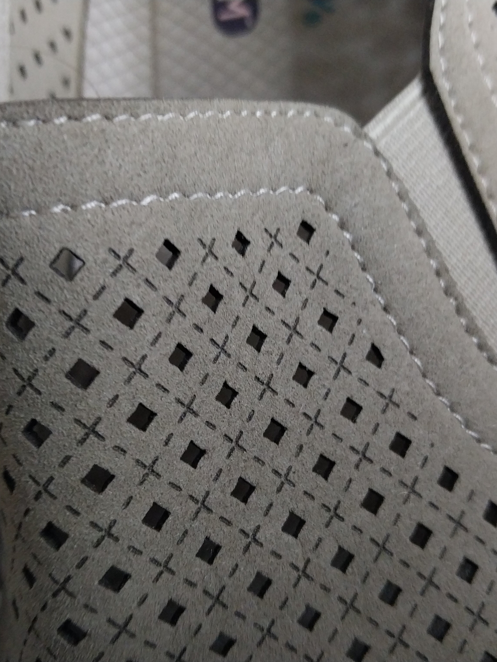Skechers Size 8.5 Mory Foam Slip-On Perforated - Picture 5 of 8